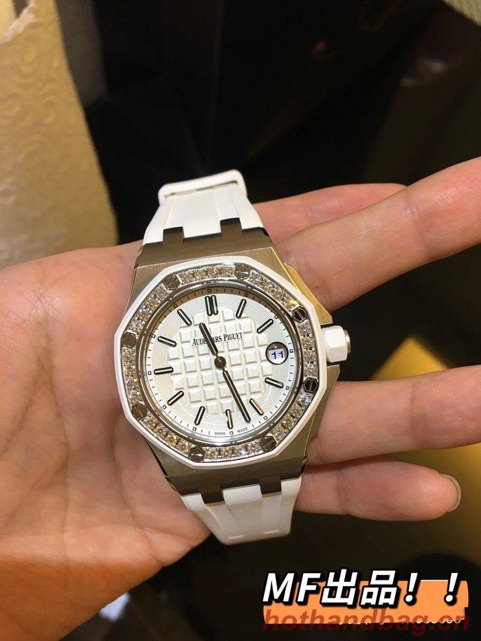 Audemars Piguet Watch APW00011